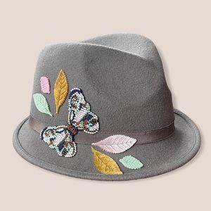 Giovannio/ Fedora w/  butterfly appliqués / Grey